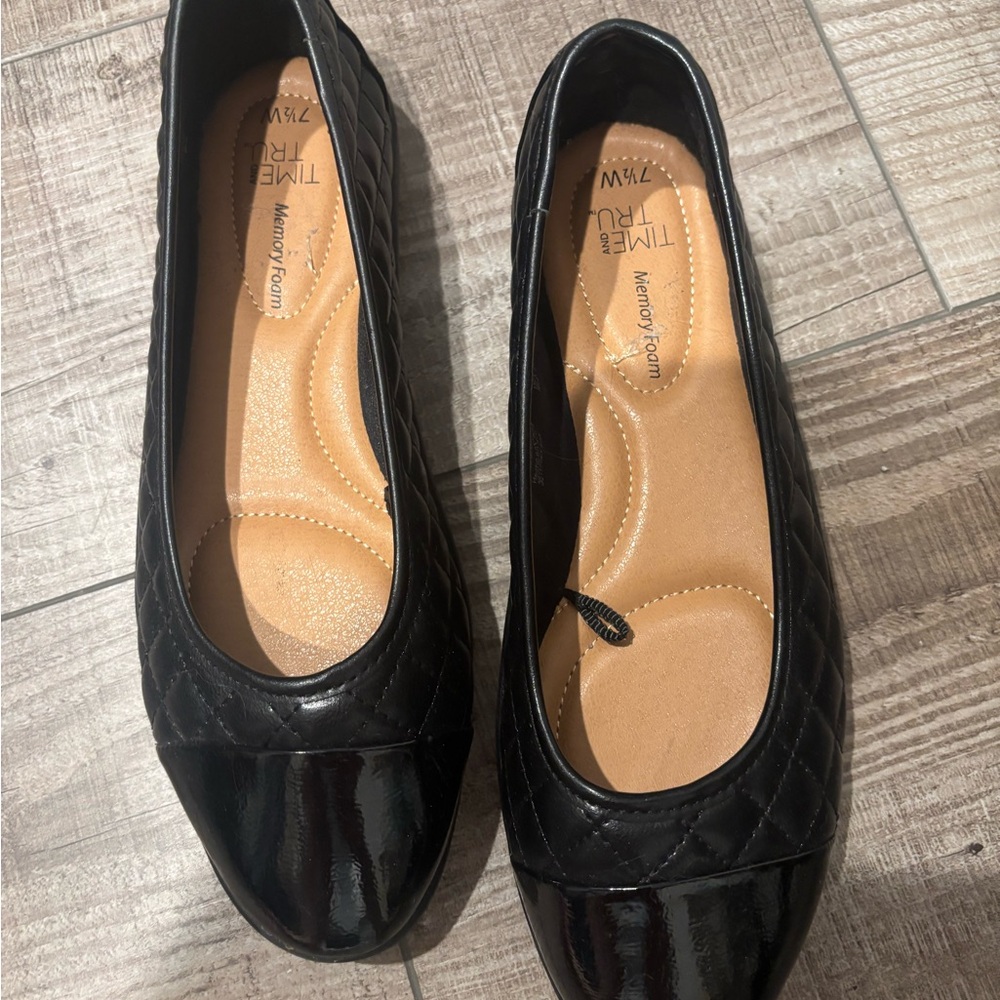 Time and Tru Black Flats with Classic Ballet Design wide